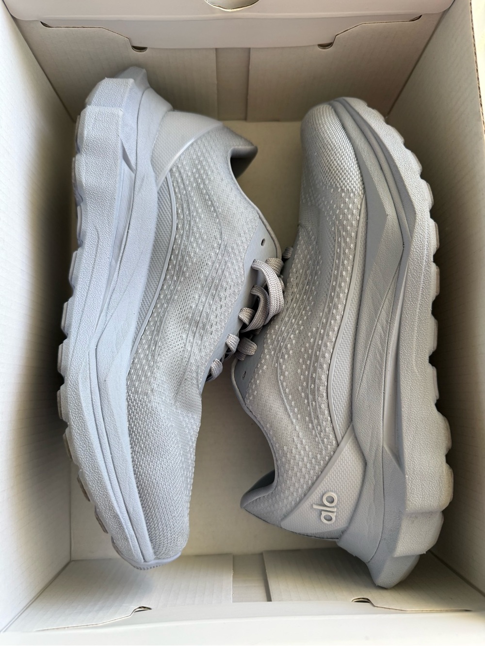 ALO Runner Winter Frost